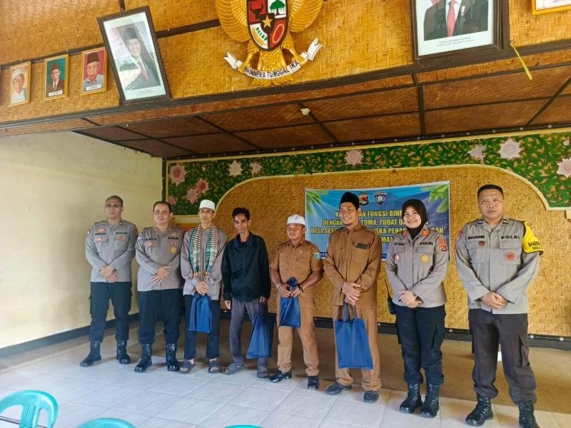 Perkuat Kemitraan dengan Masyarakat, Ditbinmas Polda NTB Gelar Pertemuan Kamtibmas di Desa Sesela