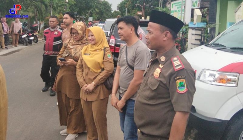 Personel Polsek Lemahabang Laksanakan Gatur Lalin