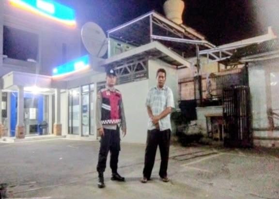 Kunjungi Bank BRI Gempol Patroli Prekat Polsek Banyusari di Malam Hari