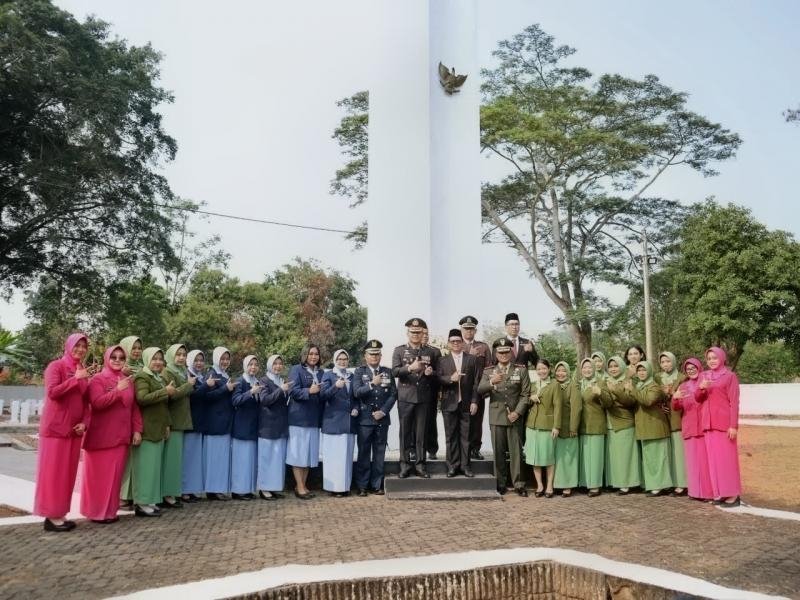 Kapolres Subang Hadiri Ziarah Nasional HUT ke-81 TNI, Perkuat Sinergitas TNI-Polri