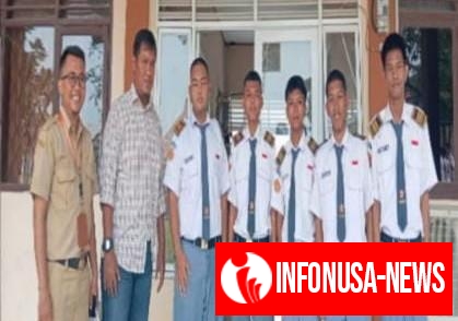 Personil Polsek Banyusari memberikan Arahan dan Pembinaan kepada Siswa/Siswi SMK 1 Banyusari