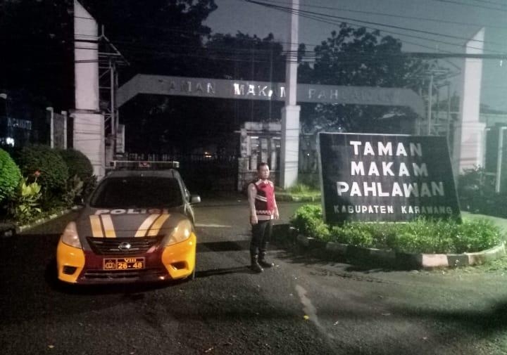 Patroli Malam Po?sek Klari Antisipasi Tawuran dan 3C di Perbatasan Klari - Purwasari