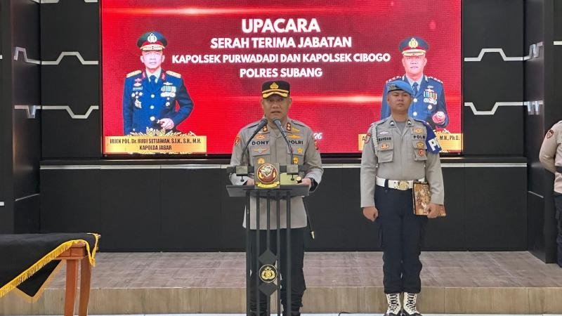 KAPOLRES SUBANG PIMPIN UPACARA SERAH TERIMA JABATAN KAPOLSEK PURWADADI DAN KAPOLSEK CIBOGO