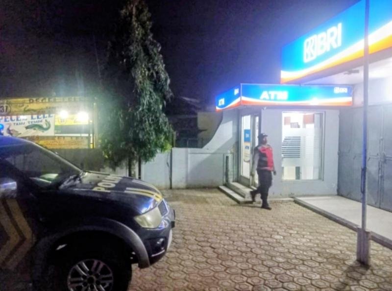 Polsek Pangkalan Tingkatkan Patroli Wilayah, Tinjau Situasi Keamanan di Lokasi Unit Perbankan