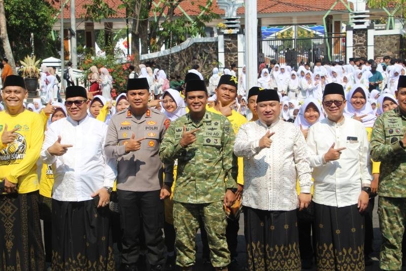 SEMANGAT SANTRI MENGUATKAN NEGERI, KAPOLRES SUBANG HADIRI PUNCAK PERINGATAN HARI SANTRI NASIONAL 2026