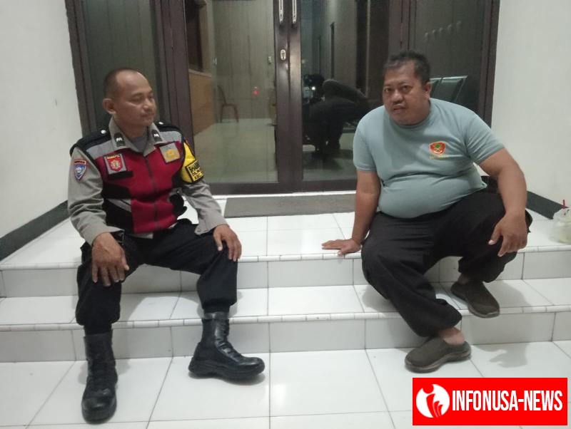 Bhabinkamtibmas Polsek Telagasari Lakukan Pembinaan Siskamling Demi Terciptanya Kondusifitas Lingkungan Masyarakat