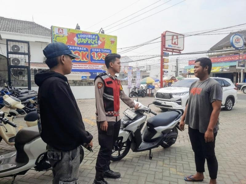 Bhabinkamtibmas Polsek Telagasari Ajak Warga Bersama Jaga Kamtibmas