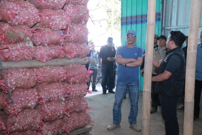Kapolda NTB dan Dittipideksus Bareskrim Polri Tinjau Sentra Bawang Putih Sembalun