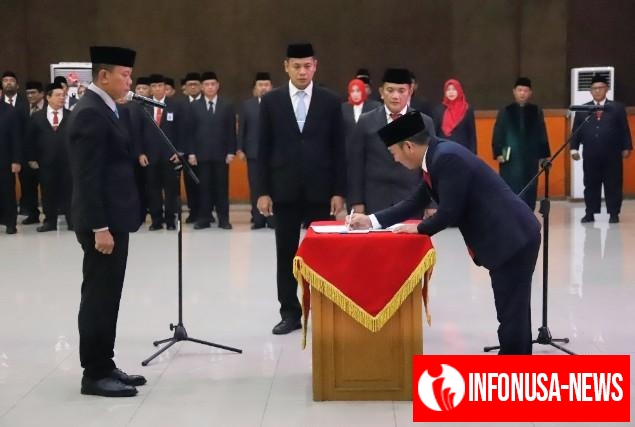 Bupati Ade Kunang Resmi Lantik Sekda Baru Endin Samsudin, Bupati, Jadikan Birokrasi Kian Gesit