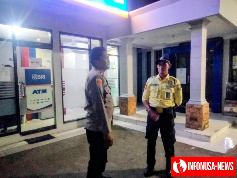 BRI Jadi Sasaran Patroli Prekat Polsek Banyusari Dalam Giat KRYD di Malam Hari