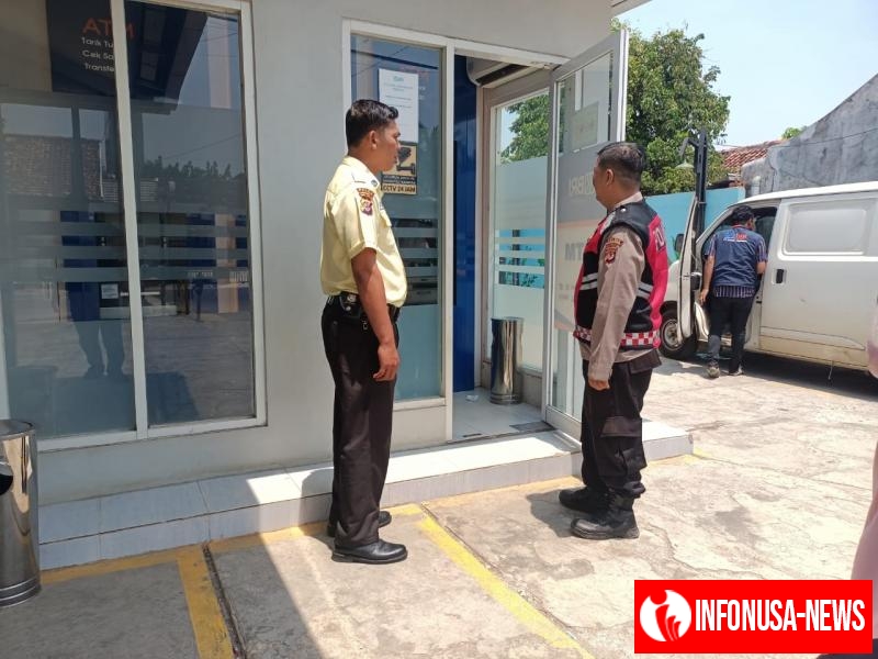 Upaya Berkomunikasi Kepada Pihak Kepolisian Perihal Kamtibmas di Wilayah Hukum Polsek Tempuran, Polisi Ingatkan Security Perbankan di Wilkum Binaan.