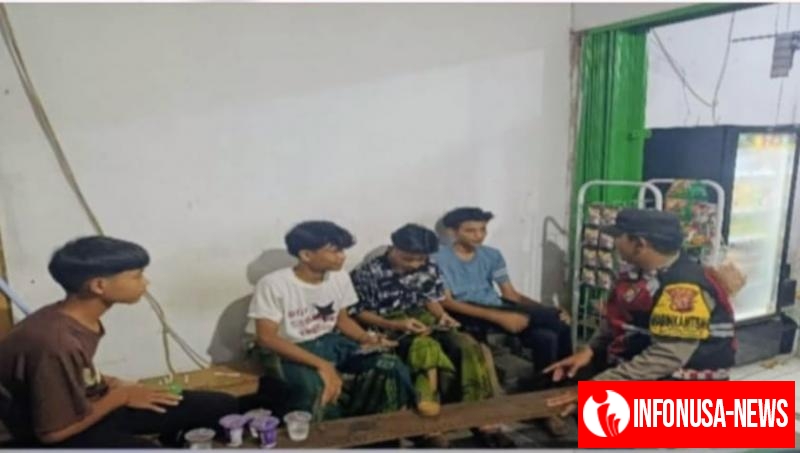 Bhabinkamtibmas Polsek Tegalwaru Sambang Warga Ronda Ajak Waspada dan Cegah Potensi Kriminal