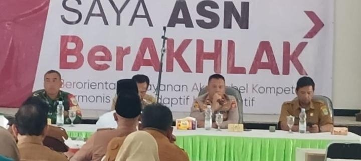 Kapolsek Klari Hadiri Rapat Minggon Tingkat Kecamatan Bersama Muspika Klari