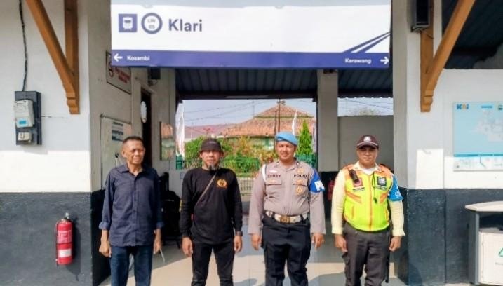 Antisipasi Unras Nasional, Polsek Klari Siaga 1 di Stasiun KA