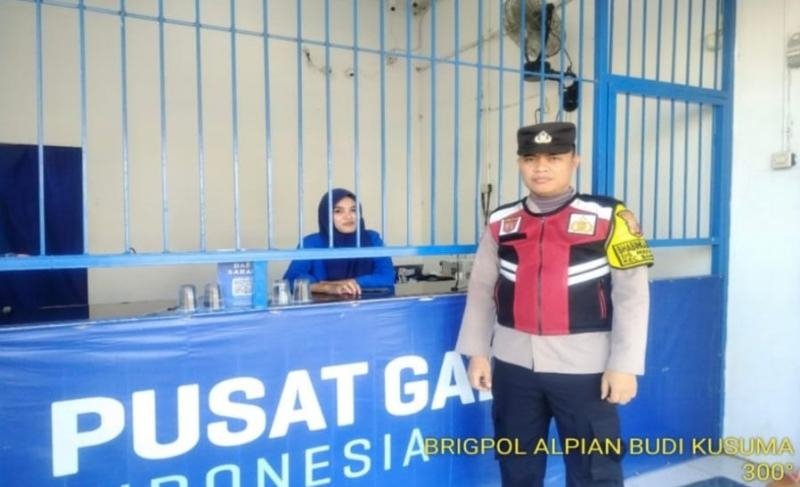 Kunjungi Pusat Gadai Gempol Patroli Prekat Polsek Banyusari di Siang Hari