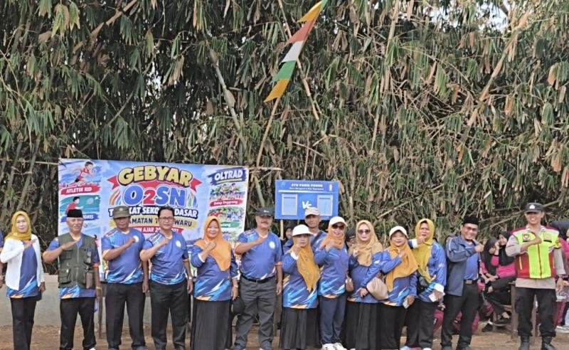 Personil Polsek Tegalwaru Giat Pengamanan Pelaksanaan O2SN Tingkat SD di Lapang Pasir Pogor, Wargasetra