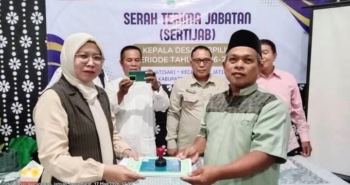 Sertijab Penuh Harap, H. Casmita Resmi Pimpin Desa Jatisari 