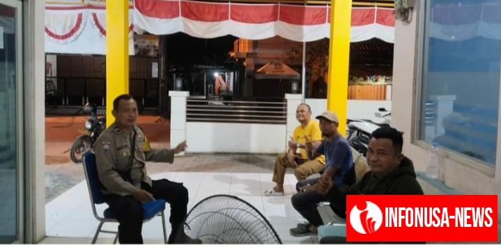 Sambangi Petugas Ronda, Patroli Polsek Rengasdengklok Laksanakan Ngawangkong