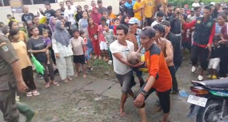 Upaya Pencarian Tak Kenal Lelah, Warga Rengasdengklok yang Tenggelam Akhirnya Ditemukan