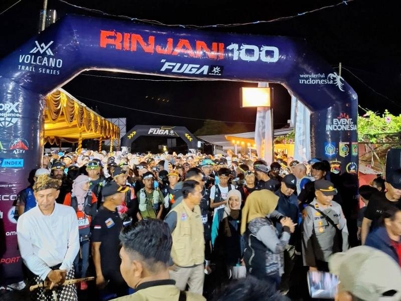 Ratusan Pelari Dunia Taklukkan Jalur Ekstrem Rinjani dari Senaru Polsek bayan perketat pengamanan