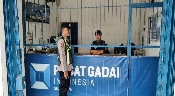 Kunjungi Pusat Gadai Gempol Patroli Prekat Polsek Banyusari di Siang Hari