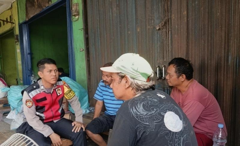 Anggota Polsek Telagasari Sambangi Warga Binaan dan Sampaikan Himbauan Kamtibmas