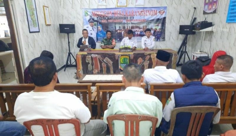 Polsek Cikampek Intens Monitor Perkembangan Tahapan Pilkades Karangsinom