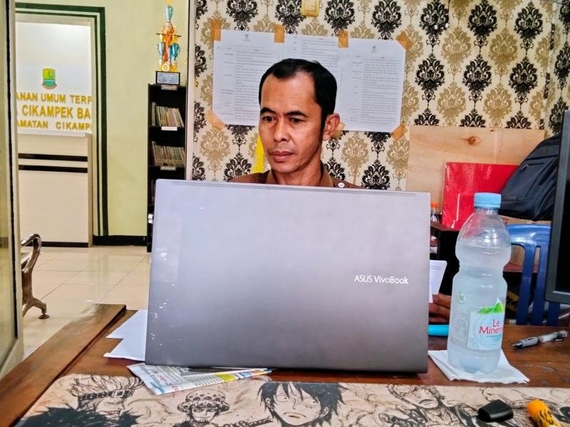 Warga Belum Ambil Bantuan Pangan Diminta Segera Datang, PSM Cikampek Barat Pastikan Bantuan Tepat Sasaran