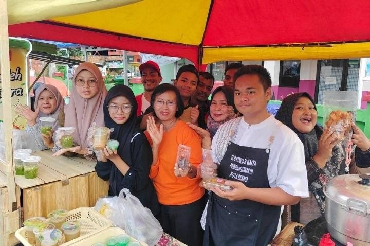 Tri Adhianto Apresiasi Semangat Siswa Tunarungu Jual Takjil, Ramadan Jadi Ruang Tumbuh Kemandirian