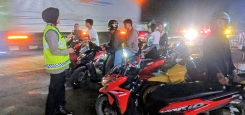 Polsek Jatisari Gelar Patroli PREKAT Antisipasi Gangguan Kamtibmas dan Konvoi Persib Juara Liga 1