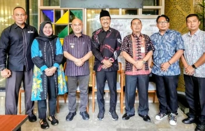Gus Ipul Ajak Bungo dan Merangin ‘Ambil Kesempatan’ Sekolah Rakyat untuk Warga Miskin Ekstrem 