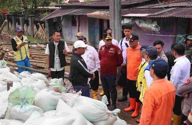Lindungi Warga dari Ancaman Banjir, Pemkab Bekasi Dorong Perbaikan Tanggul Secara Kolaboratif