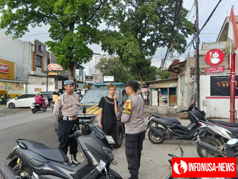 Patroli Polsek Kotabaru Sambangi Juru Parkir Berikan Pesan dan Himbauan Kamtibmas