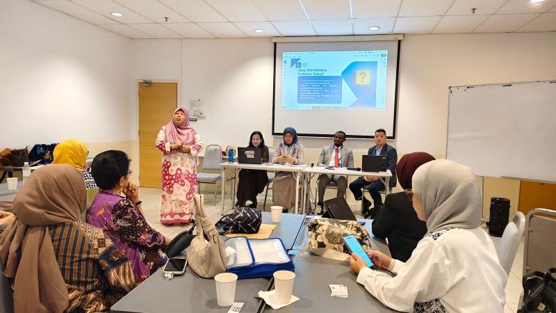 Ny. Heny Agus Purwanta Tekankan Realisasi Kolaborasi Nyata dalam Diplomasi Akademik Indonesia–Malaysia