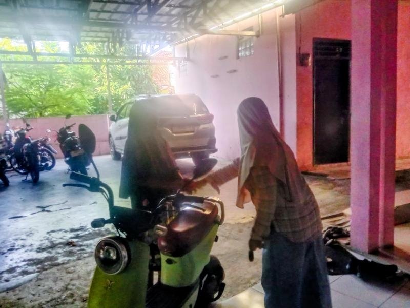Rumah Sang Pemimpin Kala Pengabdian Berbalut Ketulusan di Cikampek Barat