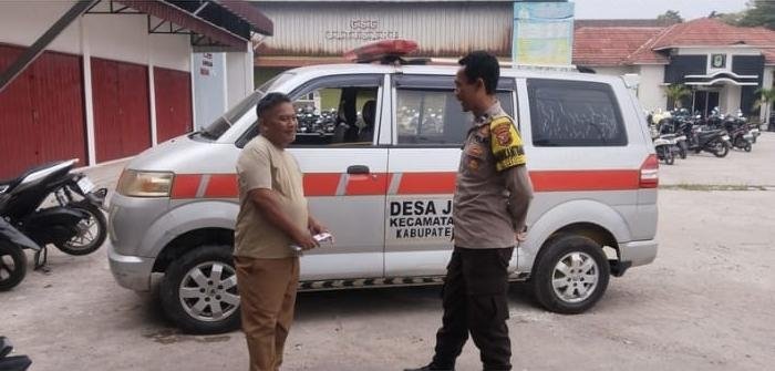 Bhabinkamtibmas Polsek Jatisari Imbau Kamtibmas kepada Sopir Ambulans