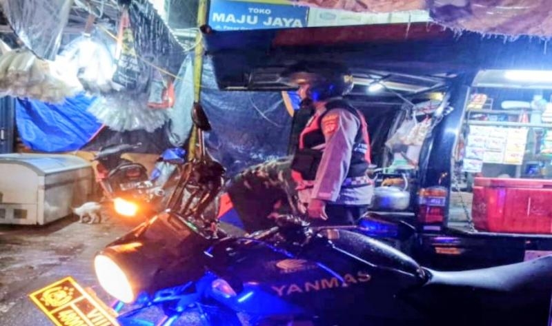 Aipda Abdul.Rahman Prekat Polsek Banyusari Giat Patroli Jalan Raya Antisipasi Kejahatan