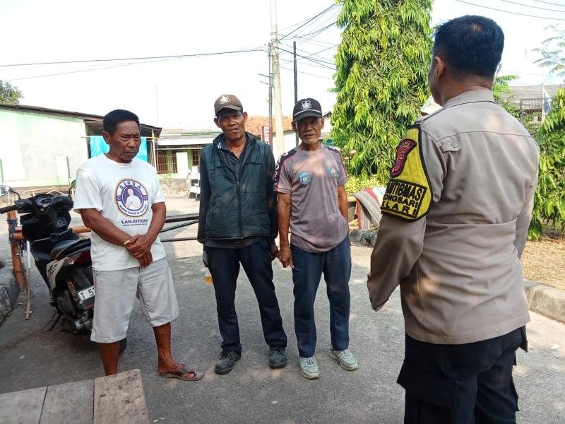 Bhabinkamtibmas Polsek Klari Ingatkan Warga Cibalongsari Jaga Kamtibmas Lingkungan
