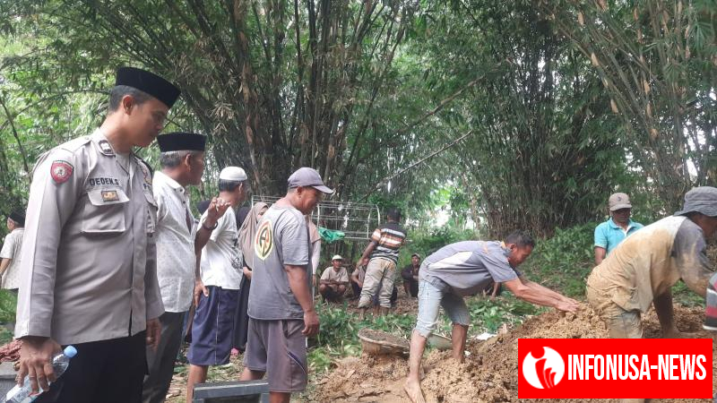 Bhabinkamtibmas Polsek Tegalwaru Giat Takziah dan Antar Jenazah ke Pemakaman Umum