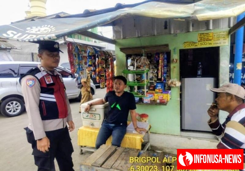 Brigadir Alpian Gelar Jumat Curhat, Polisi Banyusari Dengarkan Keluhan Warga