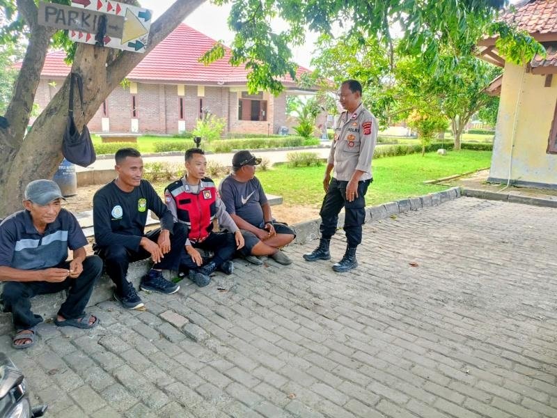 Upaya Anggota Polsek Batujaya Antisipasi GU Kamtibmas di Tempat Wisata Museum Candi Jiwa Batujaya