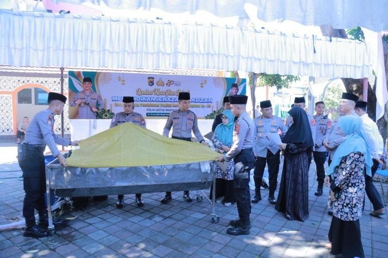 Semarak Hari Bhayangkara ke-80, Polda NTB Gelar Lomba Azan dan Memandikan Jenazah