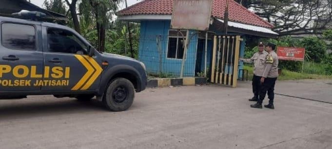 Samapta Polsek Jatisari Sampaikan Pesan Kamtibmas Kepada Security PT. ABB