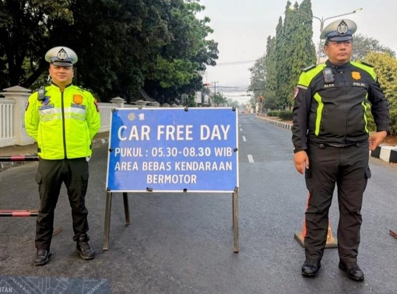 Satlantas Polresta Karawang Lakukan Rekayasa Arus Lalu Lintas, demi Kelancaran dan Ketertiban saat Car Free Day Berlangsung