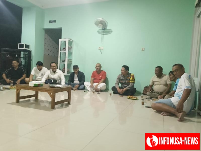 Bhabinkamtibmas Desa Pucung Hadiri Rapat Warga Berikan Pesan Kamtibmas