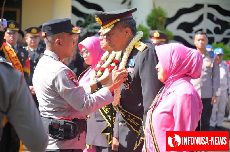 Polda Jabar Gelar Upacara Wisuda Purnabakti Brigjen Pol. Gunarso