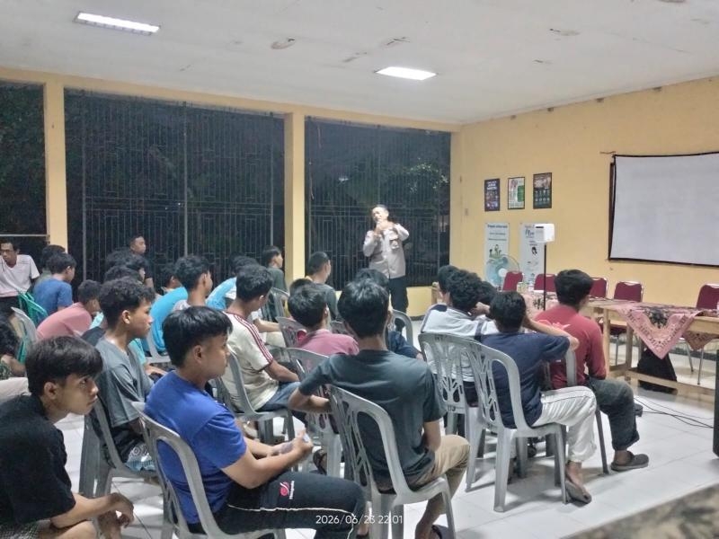 PS Panit Binmas Polsek Klari Berikan Penyuluhan Tentang Kenakalan Remaja kepada Anak-anak dan Remaja