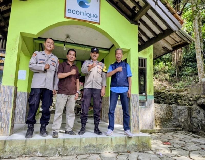 Personil Polsek Tegalwaru Gelar Patroli Siang Sambang Curug Cigeuntis Loji Pastikan Aman