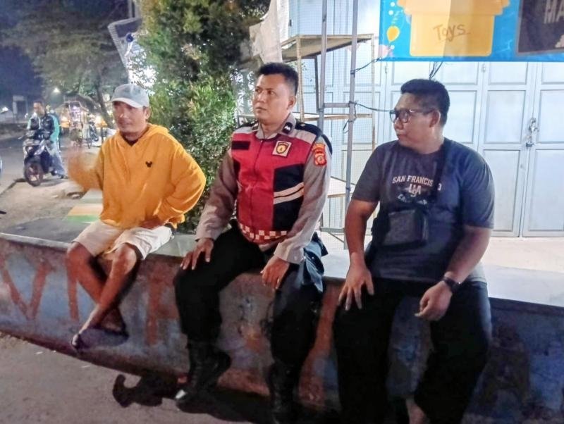 Pak Bhabin Polsek Telagasari Laksanakan Siskamling, Antisipasi Gukamtibmas Bersama Warga Binaan