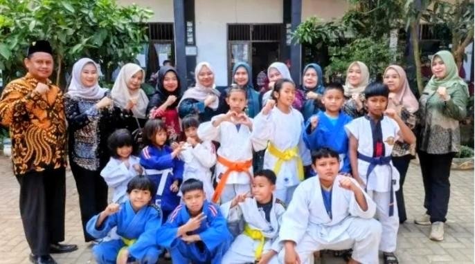 Judo Masuk Sekolah, PJSI Purwakarta Tanamkan Disiplin dan Karakter Positif Sejak Dini